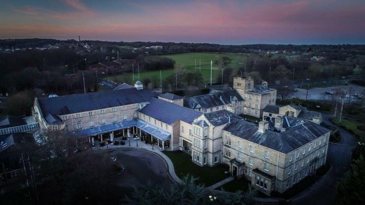 Weetwood Hall Estate Leeds  Exterior foto